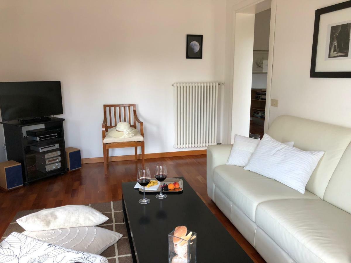 Appartamento Alla Riviera Lido de Venecia Exterior foto